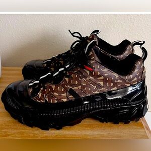 Burberry Arthur Mens Bridal Brown Leather Sneakers 11 US (44) 8021778